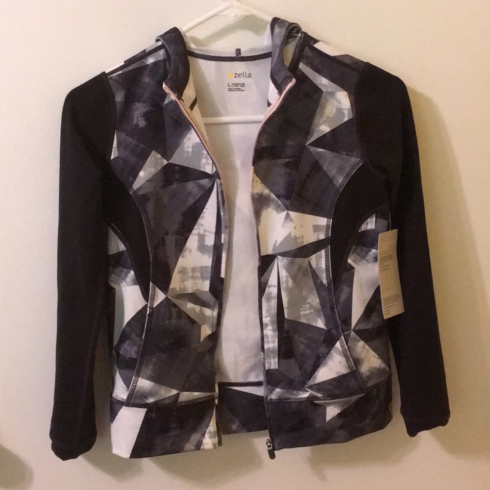 NEW WITH TAGS Zella Sweatshirt